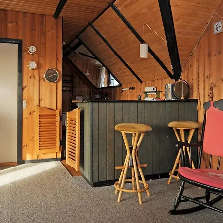 Three-bedroom In 2 Дом отдыха *