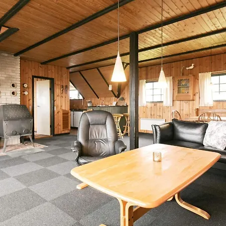 Three-bedroom In 2 Holiday home Blavand