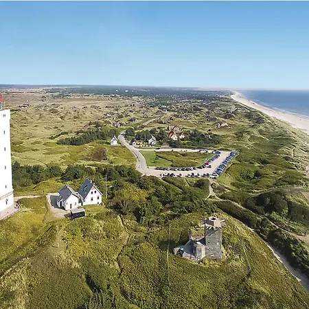 Holiday home Three-bedroom In 2 Blavand