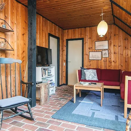 Дом отдыха Three-bedroom In 2 *